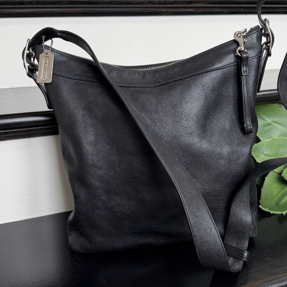 Vintage Coach 9188 Shoulder Bag Crossbody Genuine Leather Black purse - Picture 5 of 9